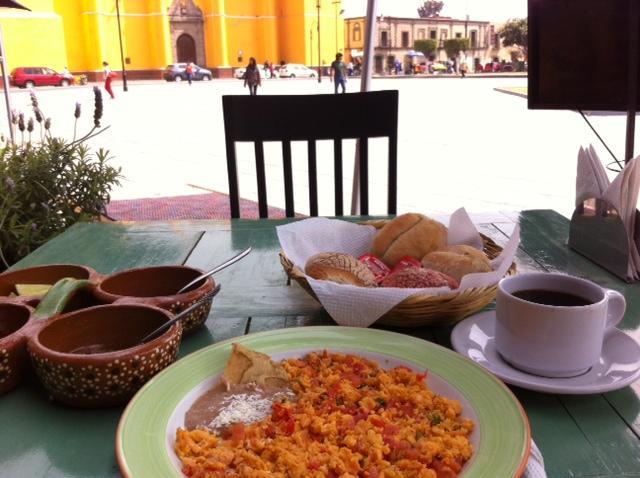 Hotel Calli Quetzalcoatl Cholula Bagian luar foto