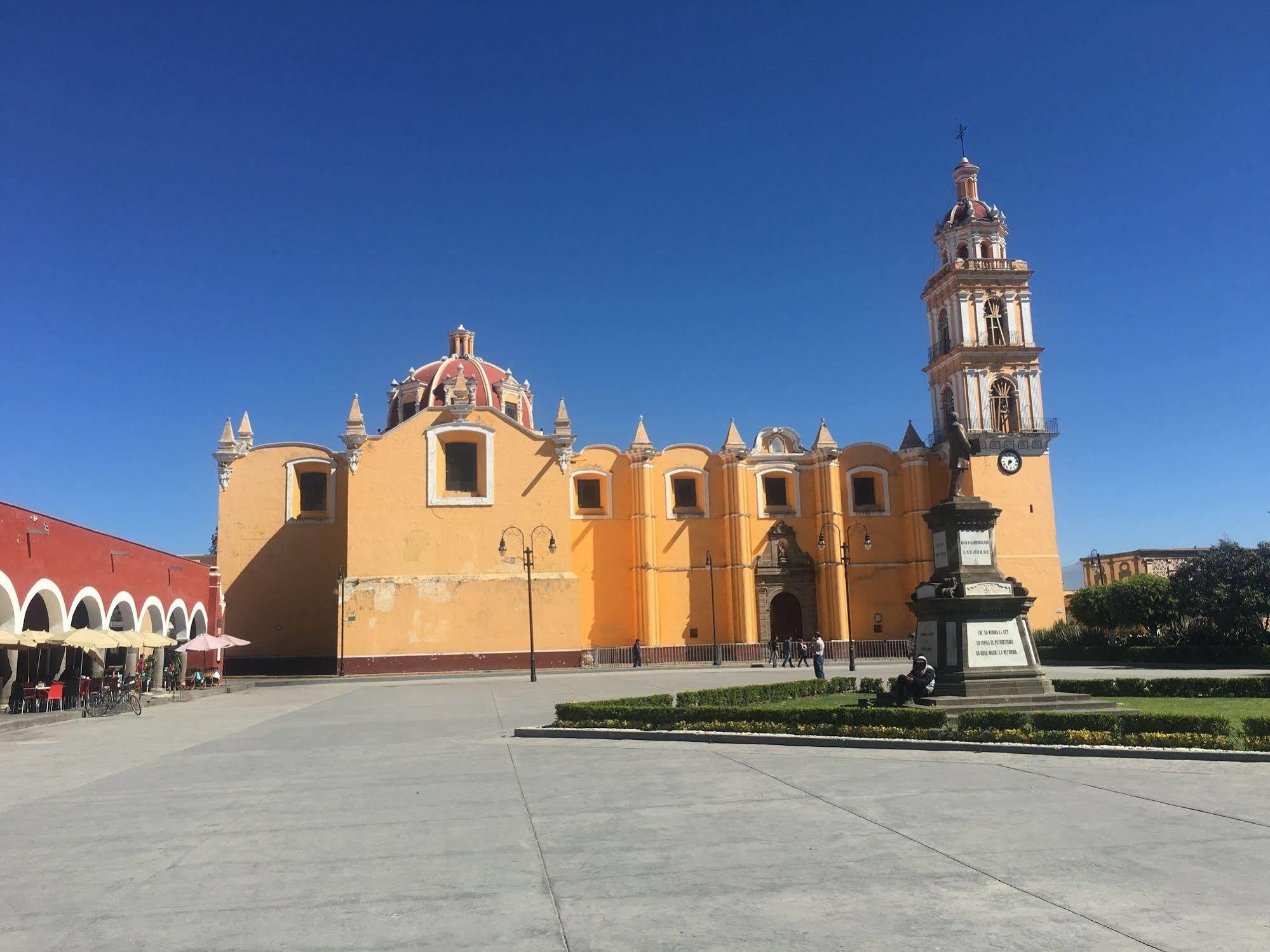 Hotel Calli Quetzalcoatl Cholula Bagian luar foto